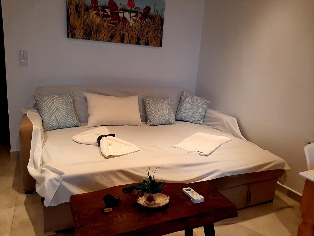 Blue View Villa Apartment #3 With Jacuzzi Parasporos Luaran gambar