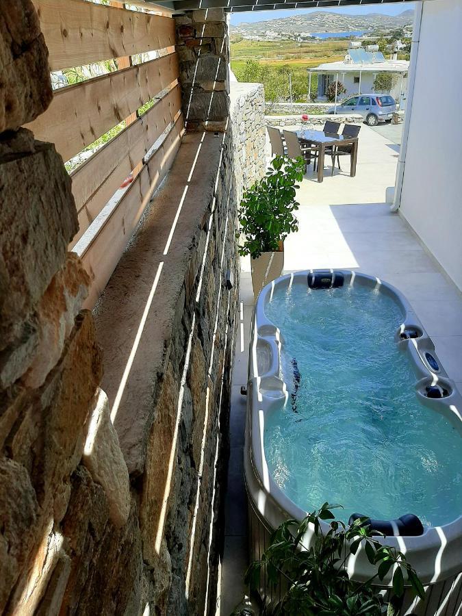 Blue View Villa Apartment #3 With Jacuzzi Parasporos Luaran gambar