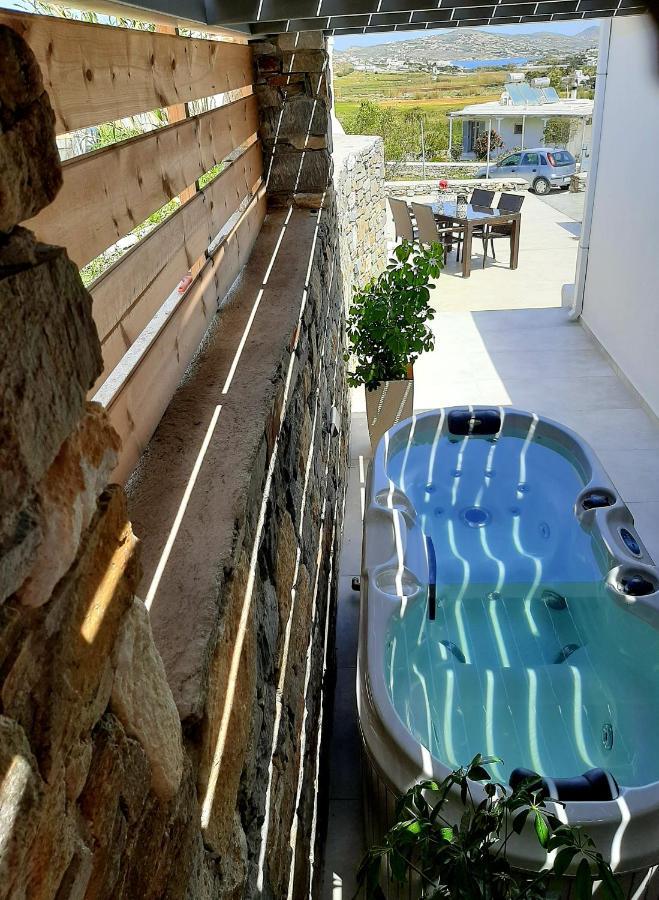 Blue View Villa Apartment #3 With Jacuzzi Parasporos Luaran gambar
