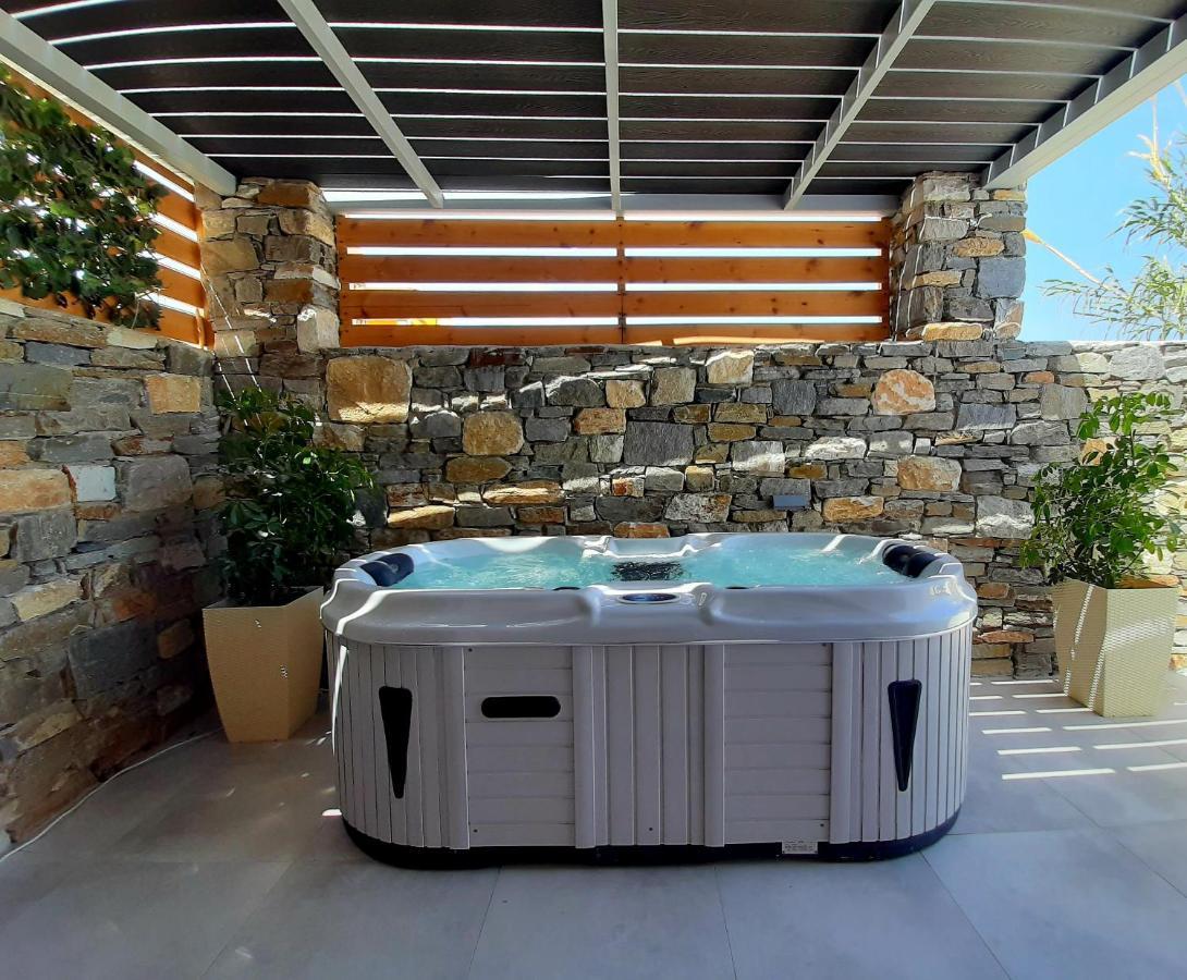 Blue View Villa Apartment #3 With Jacuzzi Parasporos Luaran gambar